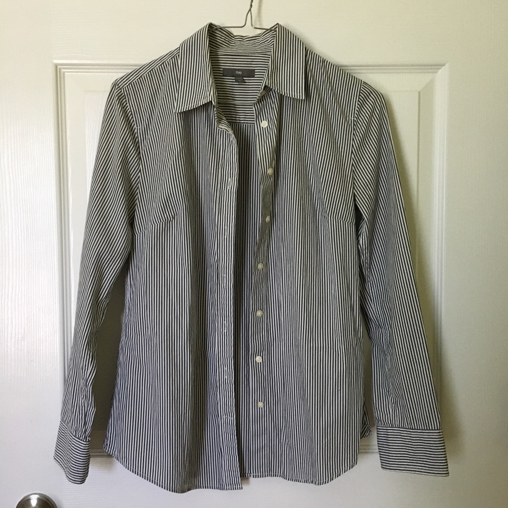 Fitted Button Up Shirt Navy & White Striped
